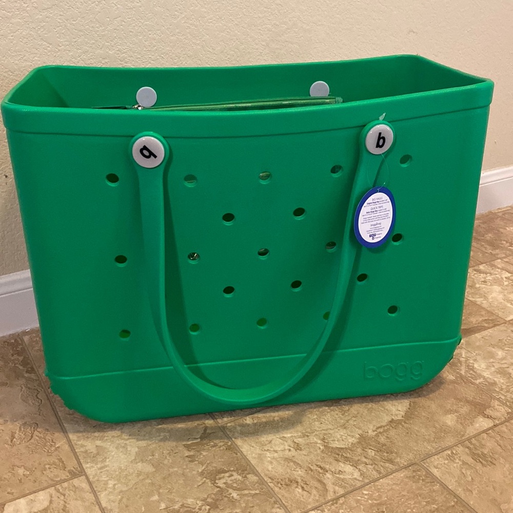 NWT Green Original Bogg Bag
